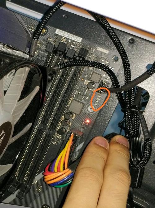 华硕主板rgb灯不亮了怎么办