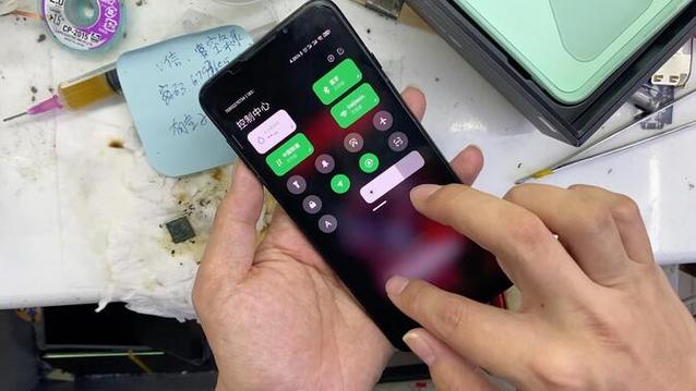黑鲨3黑屏开不了机的解决办法