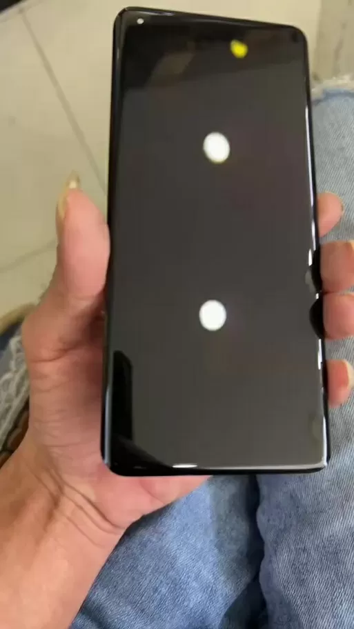 三星手机解锁后黑屏是怎么回事游戏截图